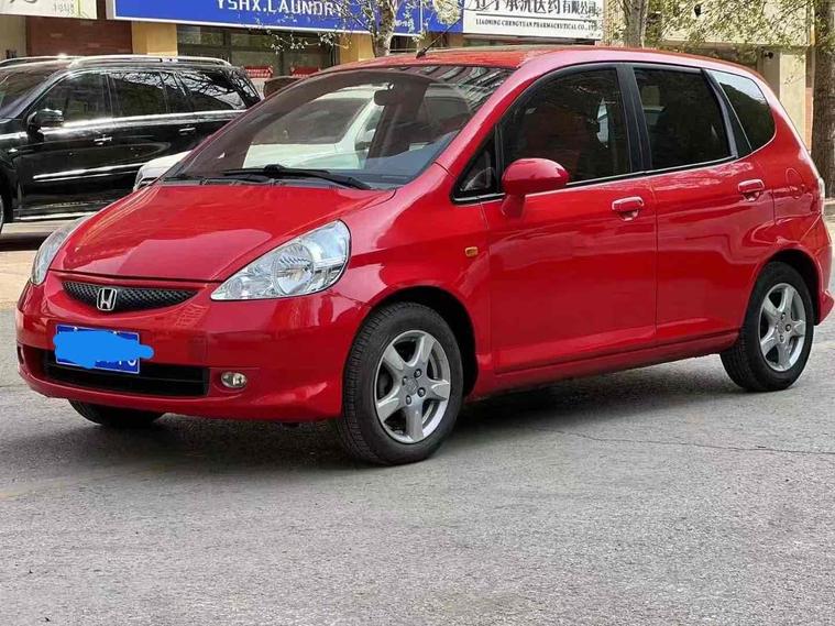 r215275-honda-fit-2005_0