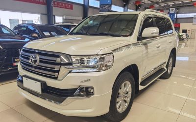 r215277-toyota-land-cruiser-2017_0
