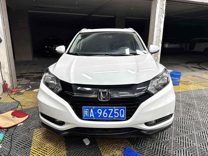 r215294-honda-vezel-2017_0