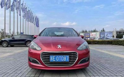 R215301-Peugeot 308-2013_0