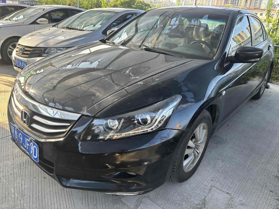 r215315-honda-accord-2012_0