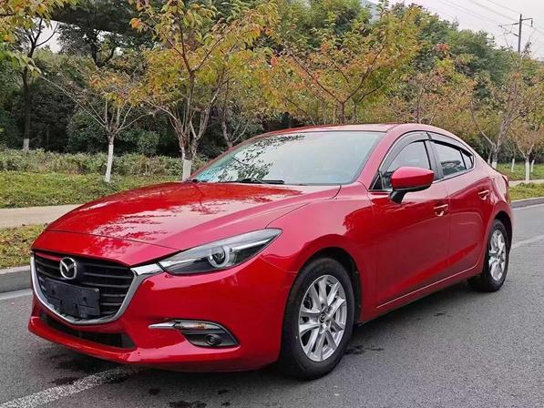 r215335-mazda3-axela-2018_0