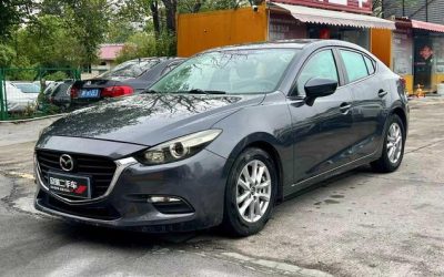 r215338-mazda3-axela-2018_0