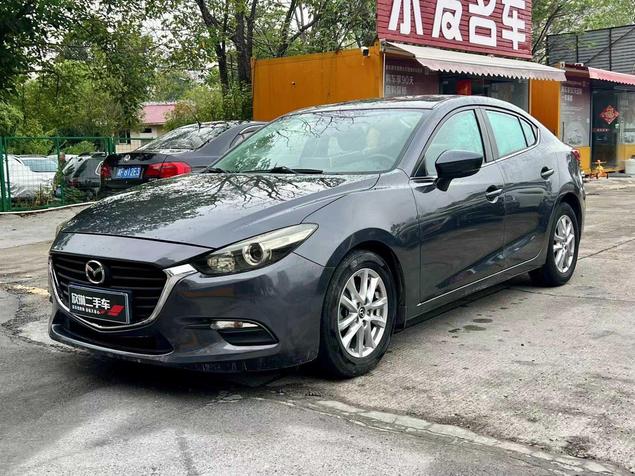 r215338-mazda3-axela-2018_0