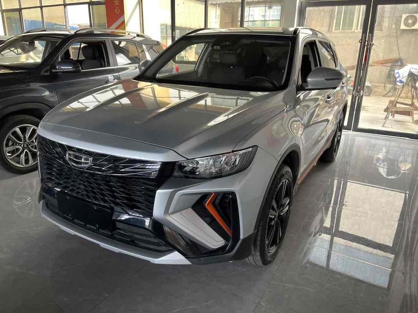 r215351-geely-boyue-2022_0