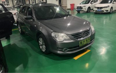 r215352-volkswagen-bora-2011_0