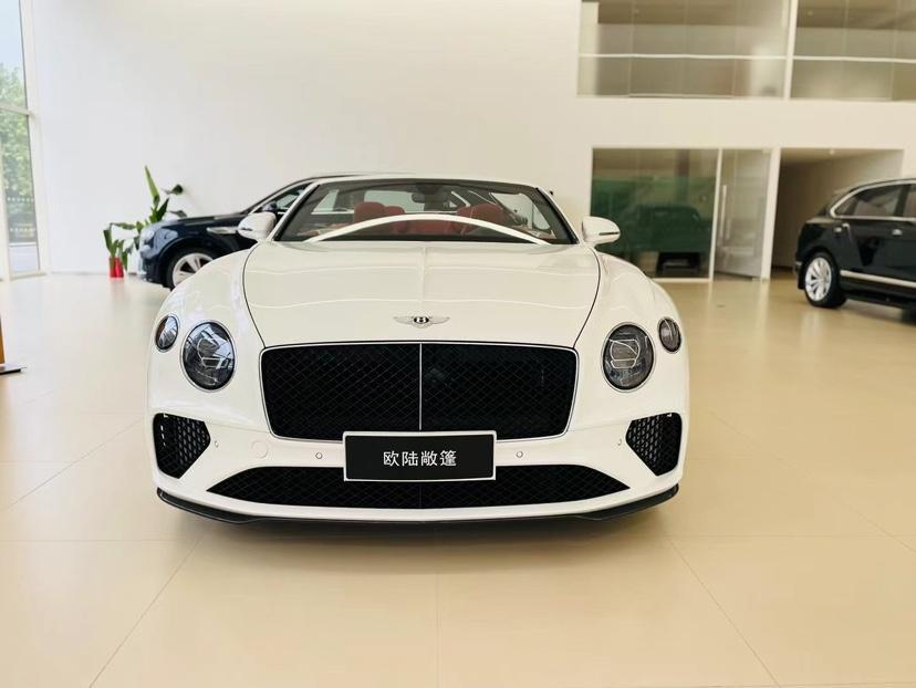 r215357-bentley-continental-2024_0