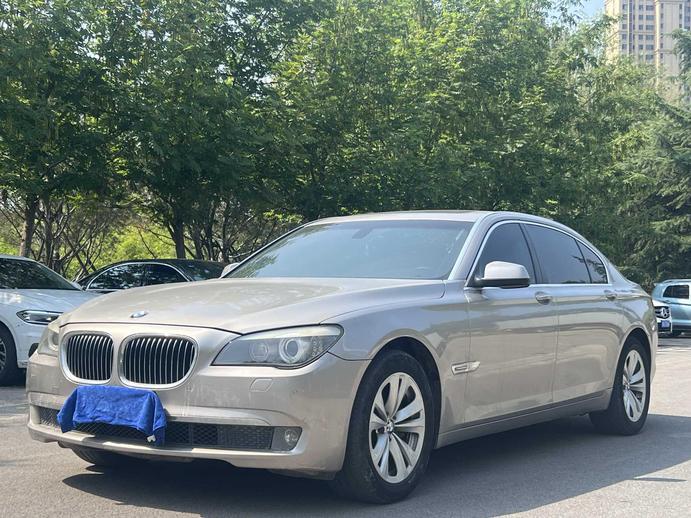 r215370-bmw20720series-2011_0
