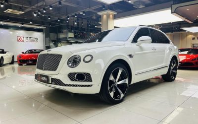 r215387-bentley-bentayga-2022_0
