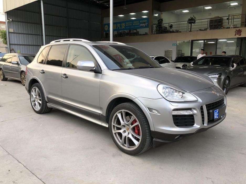 r215401-porsche-cayenne-2009_0