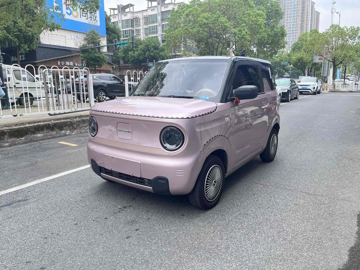 r215403-geely-panda-2023_0