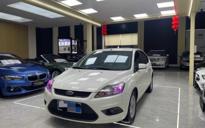 r215418-ford-focus-2013_0