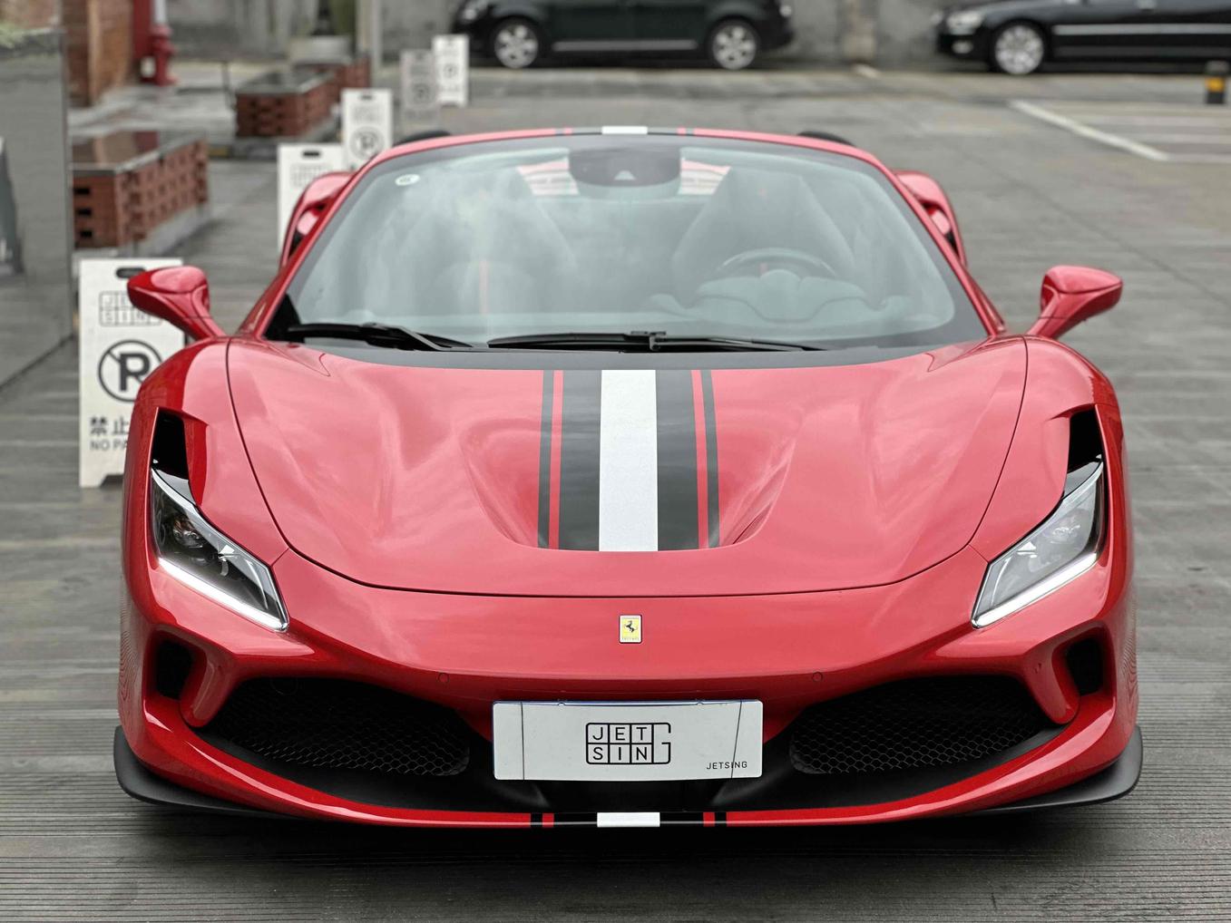 r215429-ferrari-f8-2021_0