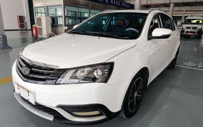 r215439-geely-emgrand-2016_0