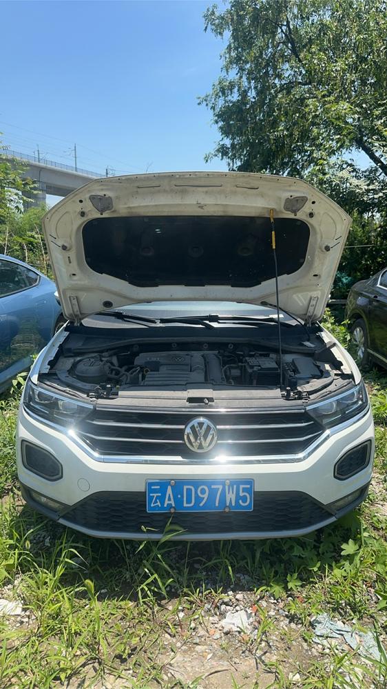r215455-volkswagen20t-roc-2020_0