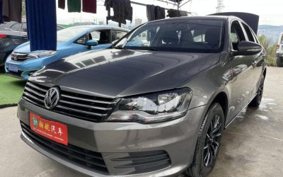 r215460-volkswagen-bora-2013_0