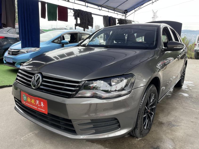 r215460-volkswagen-bora-2013_0