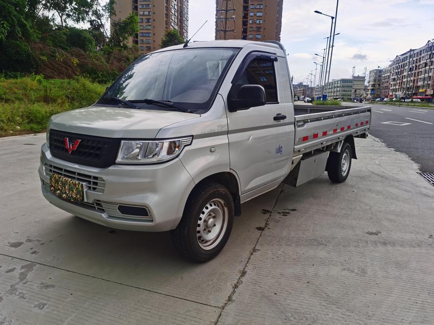 r215470-wuling-rongguang-new-card-2021_0