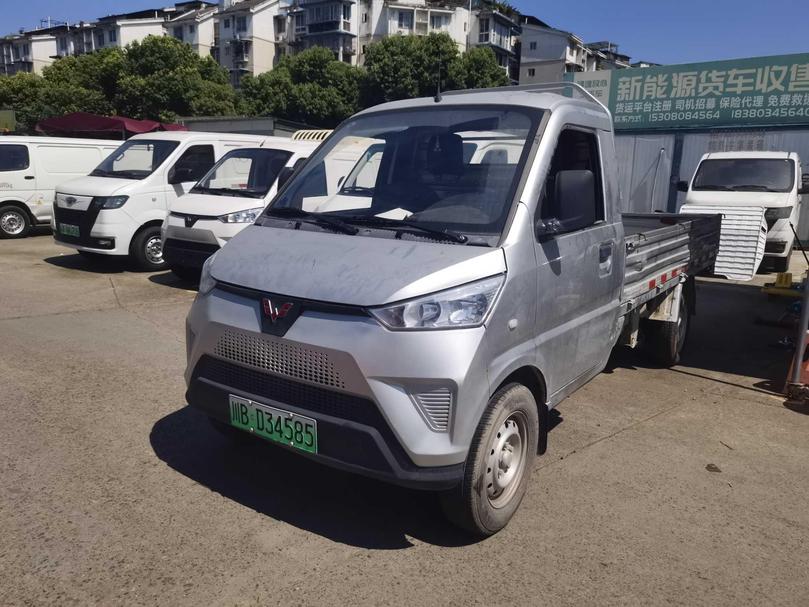 r215496-wuling-electric-truck-2021_0