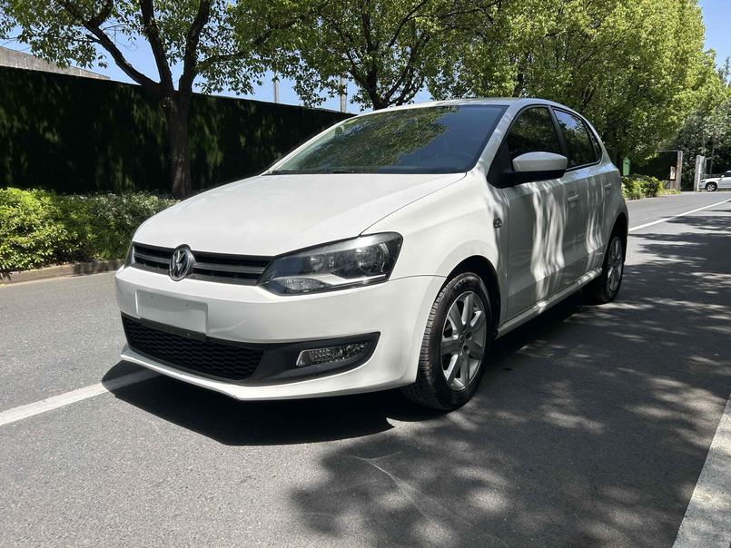 r215507-volkswagen-polo-2013_0