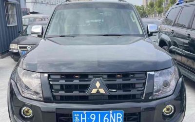 r215528-mitsubishi-pajero-2013_0