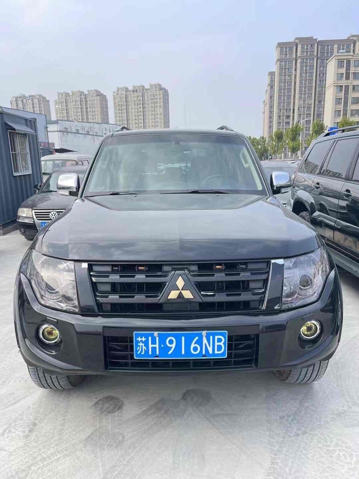 r215528-mitsubishi-pajero-2013_0