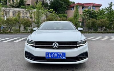 r215534-volkswagen-bora-2021_0