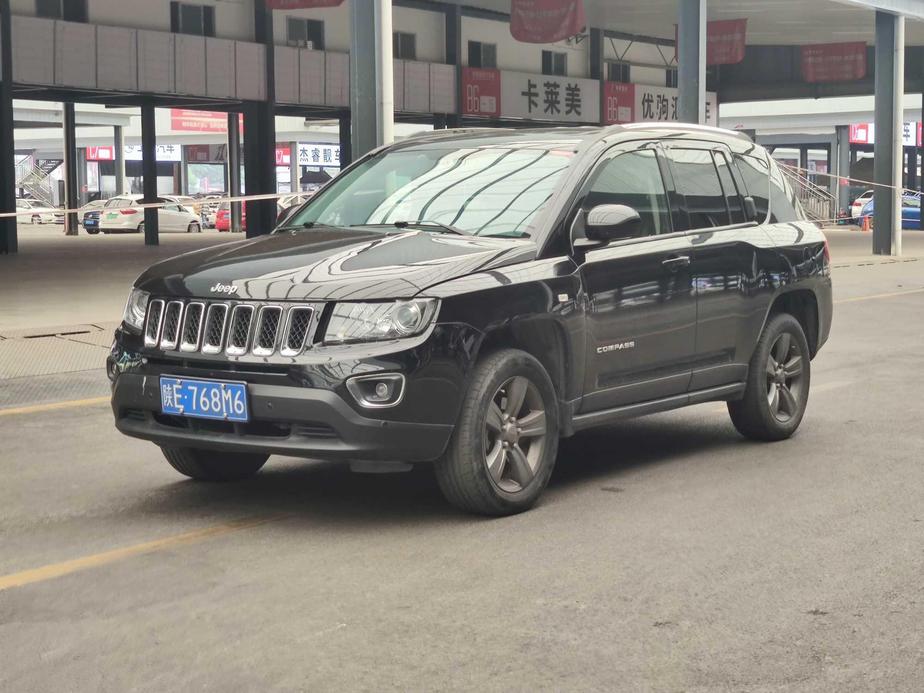 r215541-jeep-compass-2014_0