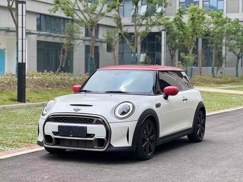 r215563-mini-2023_0