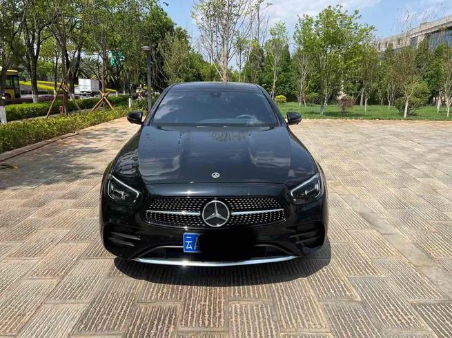 r215568-mercedes-benz-e-class-2022_0