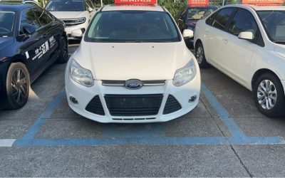r215601-ford20focus-2015_0