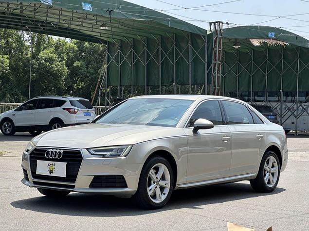 r215610-audi20a4l-2017_0