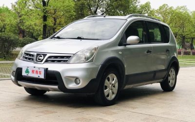 r215612-nissan-livina-2010_0