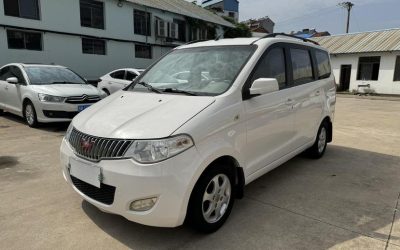 r215631-wuling20hongguang-2013_0
