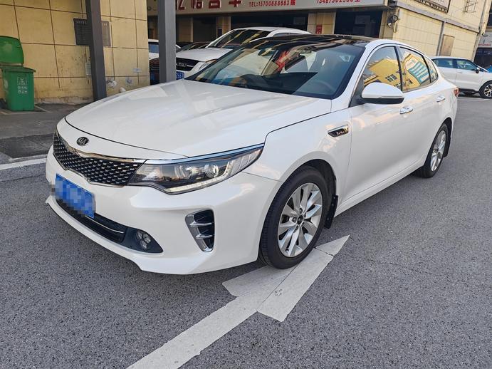 r215697-kia-k5-2017_0