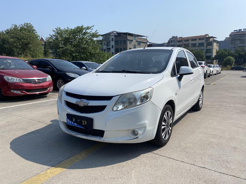 r215698-chevrolet20sail-2014_0