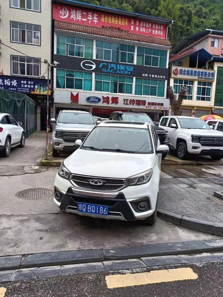 r215702-chery-tiggo-3-2015_0