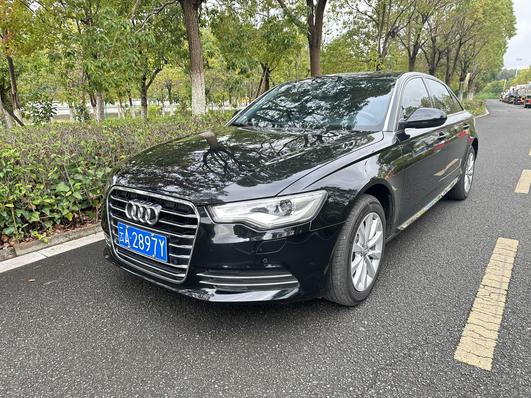 r215704-audi-a6l-2015_0