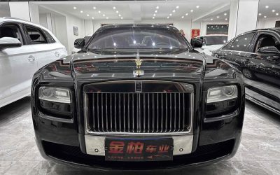 r215708-rolls-royce-ghost-2012_0