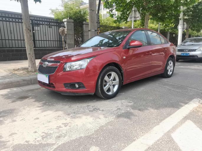 r215711-chevrolet-cruze-2012_0