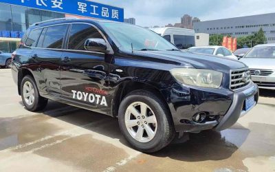 r215737-toyota-highlander-2011_0