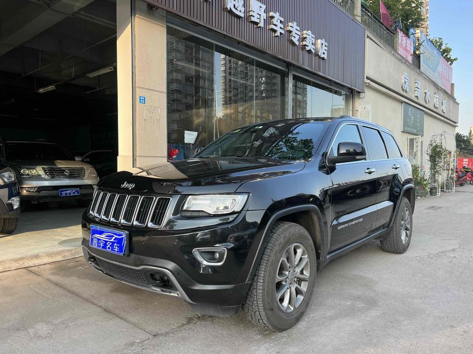 r215766-jeep-grand-cherokee-2015_0
