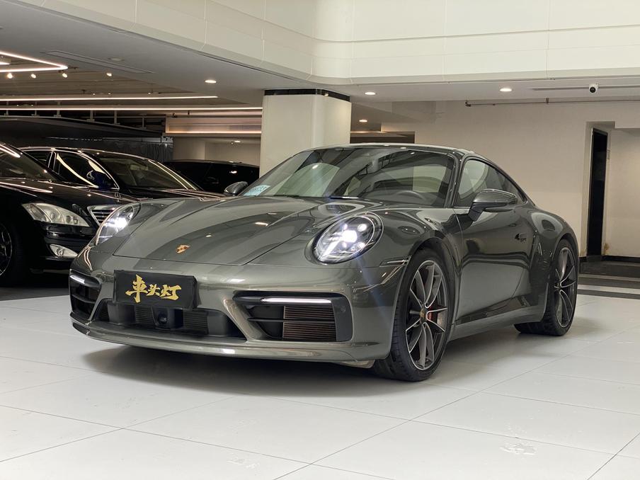 r215767-porsche-911-2021_0
