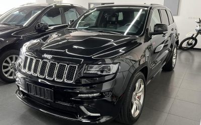 R215769-Jeep Grand Cherokee SRT-2013_0