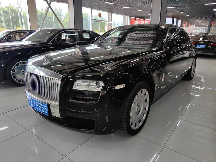 r215782-rolls-royce20ghost-2013_0