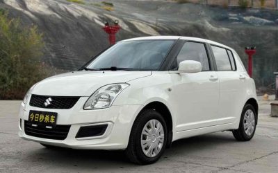 r215813-suzuki-swift-2015_0