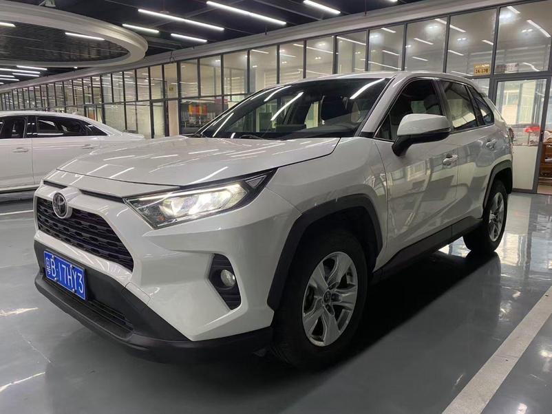 r215816-toyota-rav4-2020_0