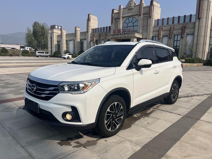 r215859-trumpchi-gs4-2018_0