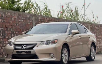 r215888-lexus-es-2015_0