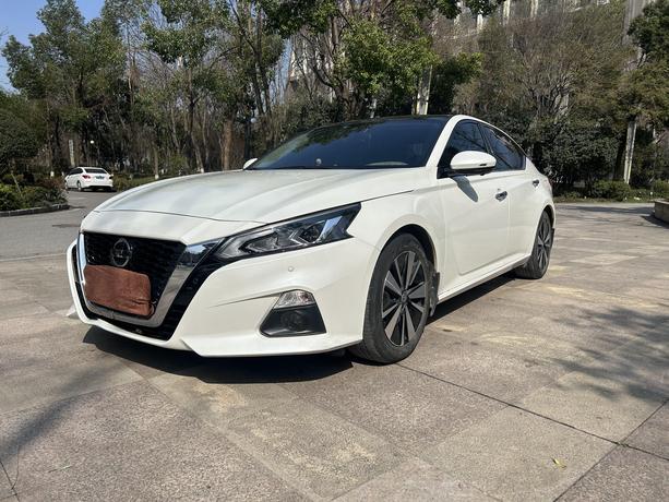 r215889-nissan-altima-2019_0